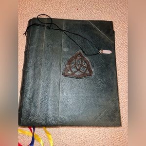 CHARMED Authentic book of shadows replica. Scrying crystal. Trading cards.